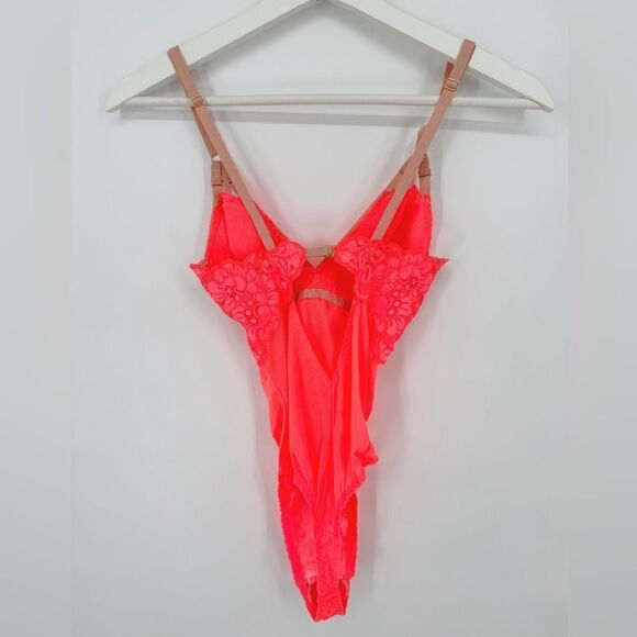 Free People x We Are HAH Revolve Bust Out Bodysuit Fried Salmon Size XS New - Picture 8 of 12